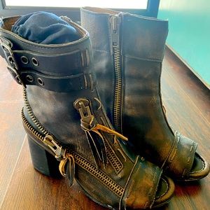 🔥 FREEBIRD booties. brown. 9 Out of stock. Authentic leather.